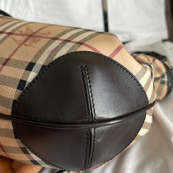 💯 Authentic Burberry Haymarket Medium Check Willenmore Hobo - Great Condition - Picture 10 of 12
